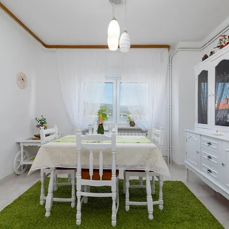 Apartman Melita Lara By Interhome Trogir